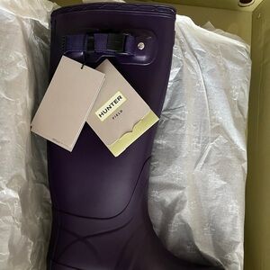 Hunter women's Size 7 original tall rain boots Wft1090rmi